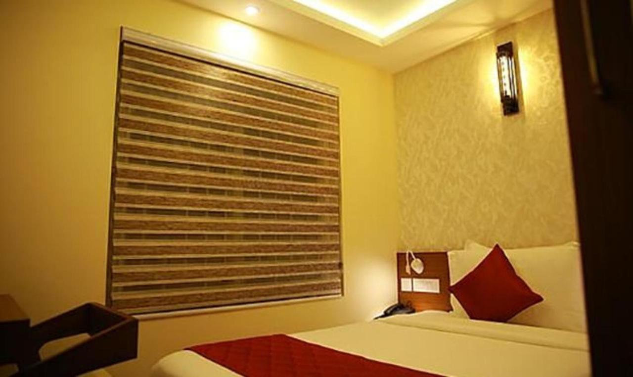 Fabhotel Prime D Chandlier Kochi Extérieur photo